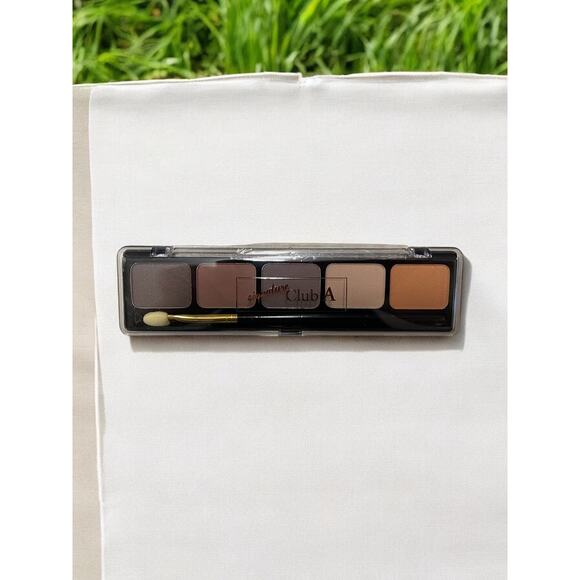 Signature Club A 5 Eyeshadows in Browns Incredible Eyes Color Case NEW # 10 - Picture 3 of 3